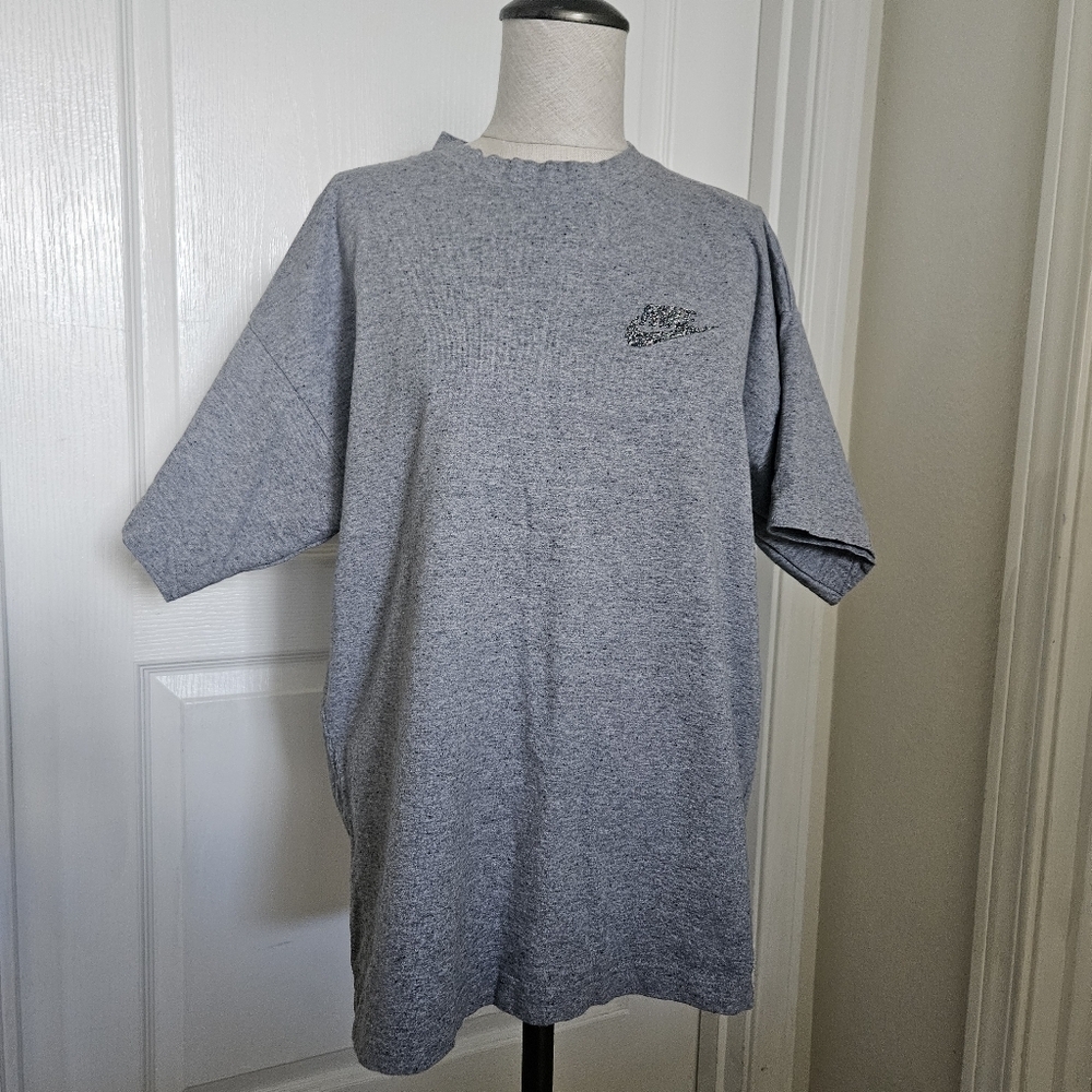 Nike Gray Short Sleeve Tee Classic Crew Neck M
